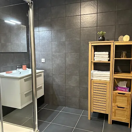 Apartament Torriciola Location Genovese *